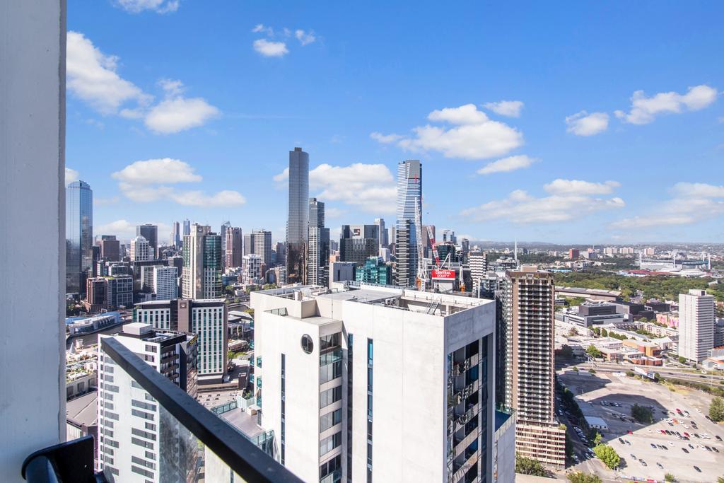 Mj Shortstay Apartments - Platinum Tower เมลเบิร์น ภายนอก รูปภาพ